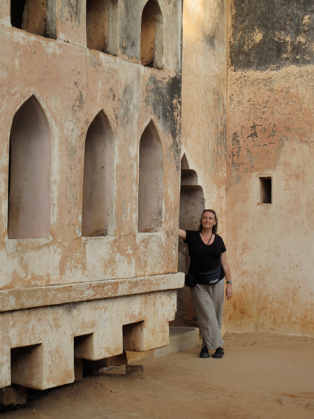 Tracey @ Queen's bath in Hampi.